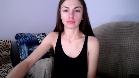 Snapshot of angel_zoe77 chatting on December 25, 10:39 am Zoe online show from December 25, 10:39 am