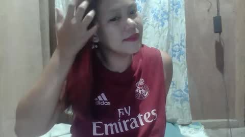 Snapshot of angela413796 chatting on January 4, 8:27 pm angela413796 online show from January 4, 8:27 pm