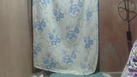 Snapshot of angela413796 chatting on January 13, 8:26 pm angela413796 online show from January 13, 8:26 pm