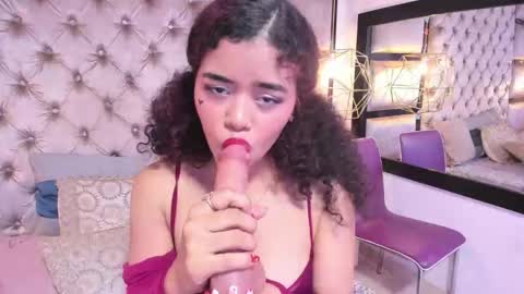 Angela online show from November 27, 2:09 pm