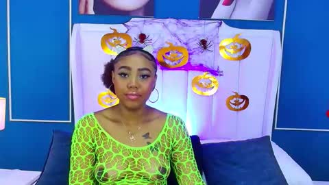 Angela Roberts online show from October 26, 4:52 am