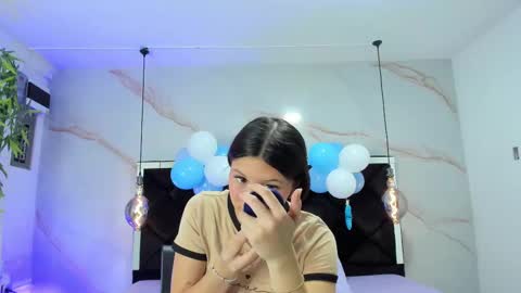Snapshot of angelaa_cute chatting on September 23, 12:36 pm ANGELA online show from September 23, 12:36 pm