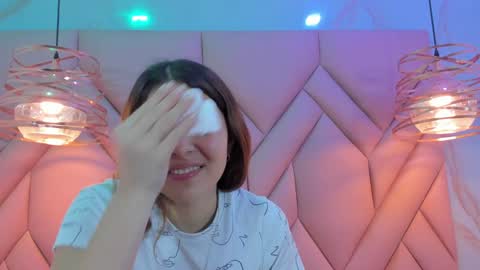 Snapshot of angelaa_cute chatting on January 22, 11:56 am ANGELA online show from January 22, 11:56 am