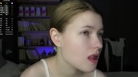 Mary online show from February 5, 11:35 am