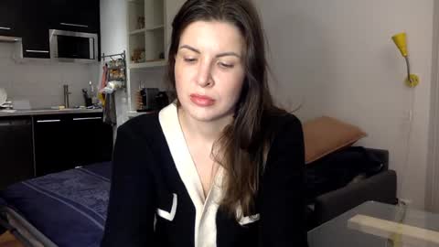 Angela online show from December 11, 8:18 pm