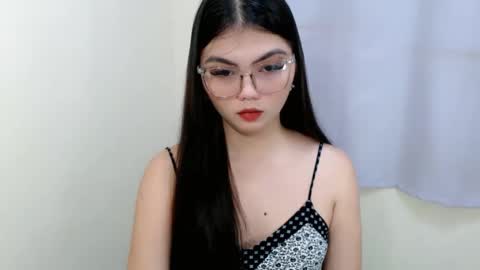 Snapshot of angelari_slut chatting on October 15, 6:49 am angelari_slut online show from October 15, 6:49 am