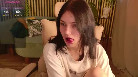 angel online show from November 28, 12:08 pm