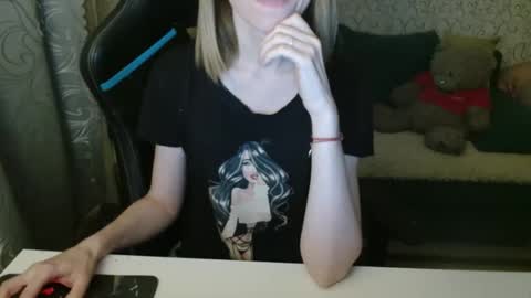 AngelCute32 online show from November 19, 3:23 pm