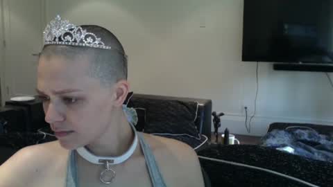 angeleleven11 online show from January 17, 5:51 pm