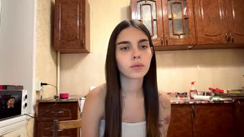 Bella online show from July 28, 8:52 pm