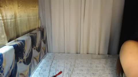Snapshot of angelic_girlxx chatting on October 21, 5:00 am Angie online show from October 21, 5:00 am