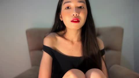 angelic_slutt online show from June 23, 10:35 am