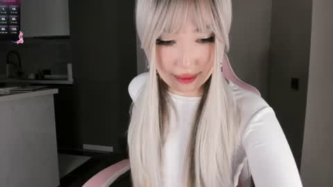 angel online show from June 17, 9:49 pm