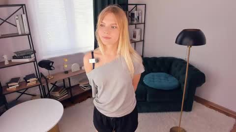Alice WOW online show from May 19, 9:05 am