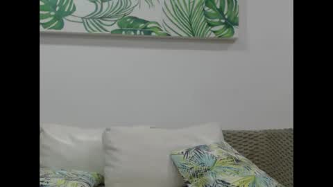 angelinna_12 online show from June 7, 7:37 am