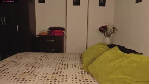 ANGELA ISABELLA  online show from June 10, 11:47 pm