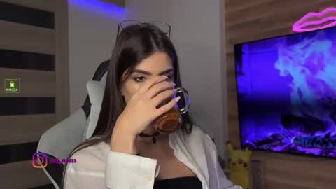 angelmi171 online show from September 18, 7:56 pm