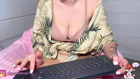 Snapshot of angelok_ chatting on February 23, 7:06 am My name is Ena. You will make me very happy if you subscribe. Love you  online show from February 23, 7:06 am