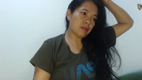 rebeca online show from April 2, 2:31 am