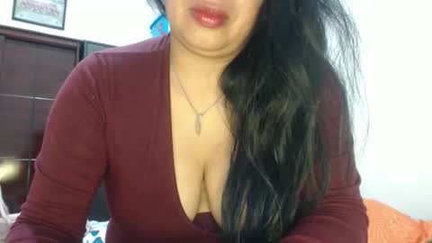 rebeca online show from April 12, 1:08 am