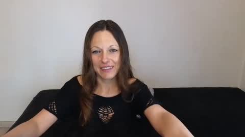 Giulia online show from June 7, 12:01 pm
