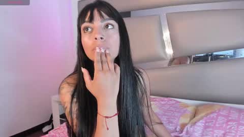 angely_js online show from February 5, 11:06 pm