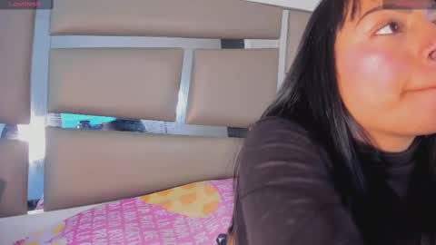 angely_js online show from February 1, 7:55 pm