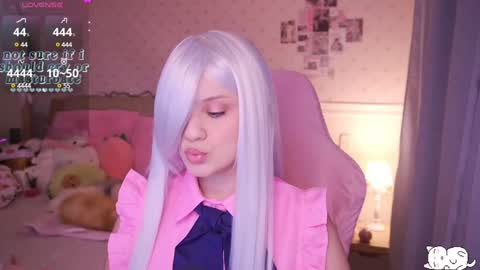 Snapshot of angelytaxx chatting on January 26, 7:53 am Angel online show from January 26, 7:53 am