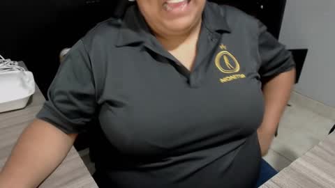 angy online show from February 26, 11:04 pm