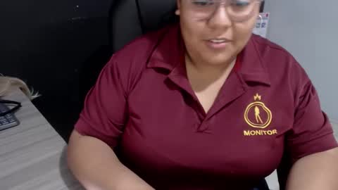 angy online show from November 14, 8:42 pm