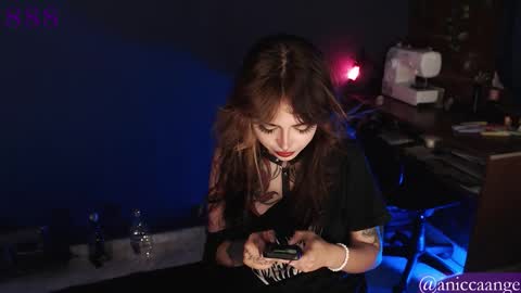 Snapshot of aniccangel chatting on October 21, 5:11 am Nicca OF Aniccaangel online show from October 21, 5:11 am