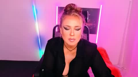 Aniela online show from September 13, 8:22 am