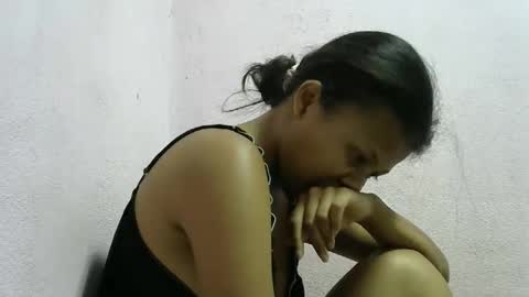 anielah online show from December 15, 11:59 am