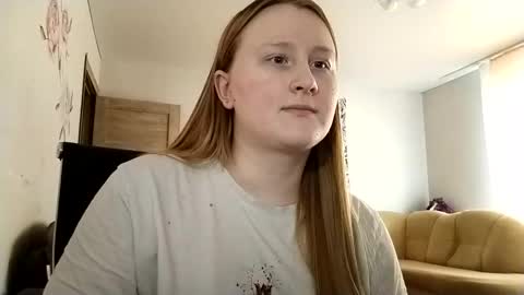 Snapshot of anika_lipps chatting on October 14, 12:52 pm Anika online show from October 14, 12:52 pm