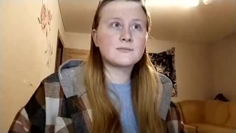 Snapshot of anika_lipps chatting on October 2, 12:15 am Anika online show from October 2, 12:15 am