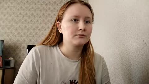 Snapshot of anika_lipps chatting on September 12, 9:51 am Anika online show from September 12, 9:51 am