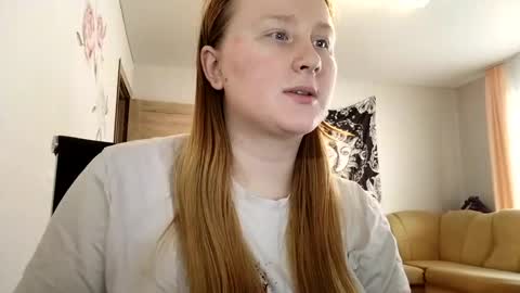 Snapshot of anika_lipps chatting on October 5, 6:18 am Anika online show from October 5, 6:18 am