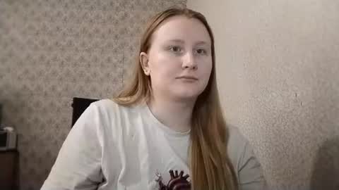 Snapshot of anika_lipps chatting on September 11, 9:42 am Anika online show from September 11, 9:42 am