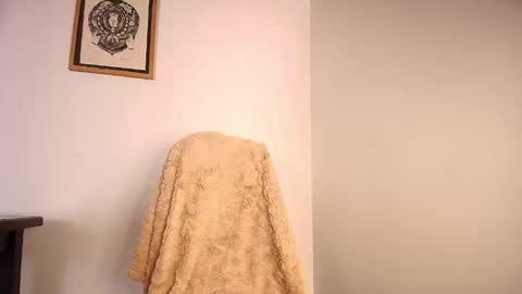 anika_lowen online show from November 9, 3:41 pm