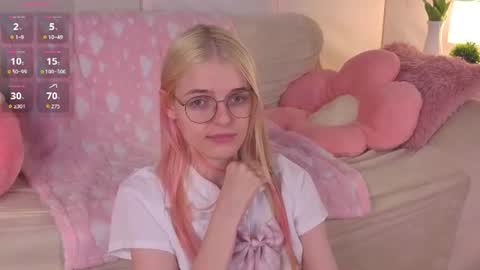 Monica online show from July 29, 4:01 am