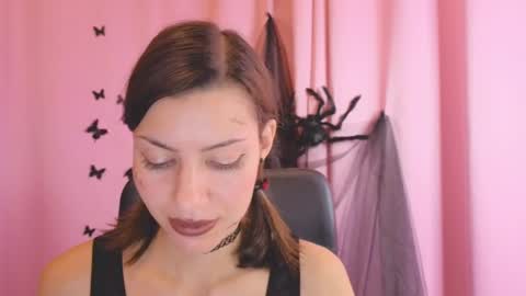 Anni online show from November 2, 4:32 pm