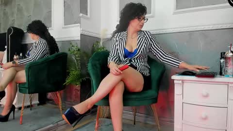 anissia teaser online show from February 3, 5:18 am