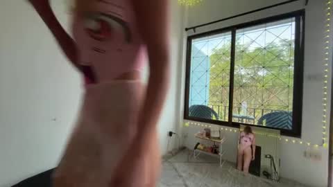 anita__hills online show from December 7, 3:04 am