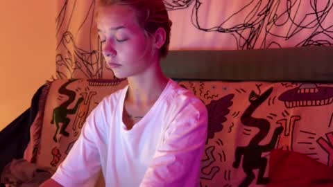 anita__hills online show from March 4, 4:09 pm