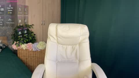 Anita online show from June 9, 1:38 am
