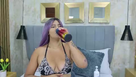 Dania Lpez online show from July 21, 11:55 am