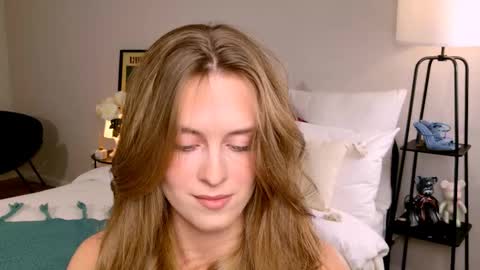 Snapshot of anitafischer chatting on September 18, 1:20 pm Anita online show from September 18, 1:20 pm