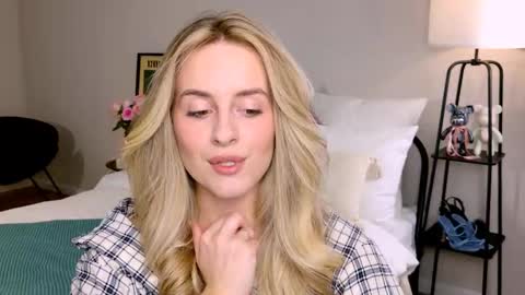 Snapshot of anitafischer chatting on September 26, 2:25 pm Anita online show from September 26, 2:25 pm