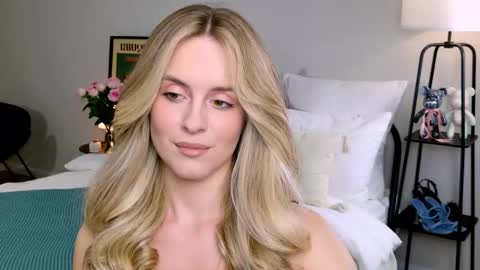 Snapshot of anitafischer chatting on September 25, 1:10 pm Anita online show from September 25, 1:10 pm