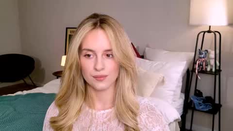 Snapshot of anitafischer chatting on October 10, 2:22 pm Anita online show from October 10, 2:22 pm